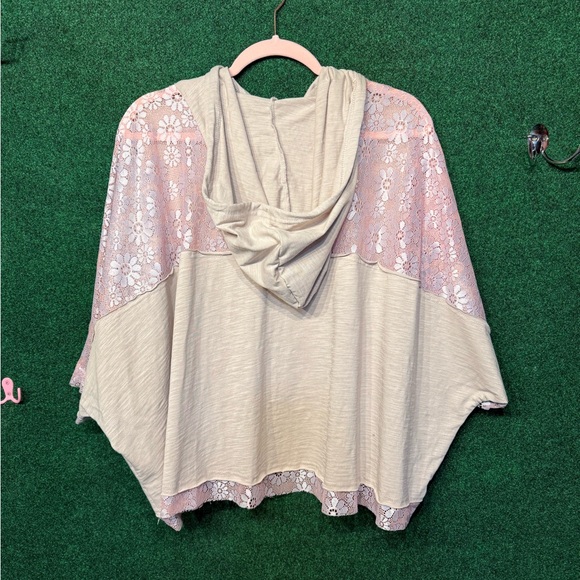 622 Floral Peace Sign Hoodie Cropped - Picture 2 of 2